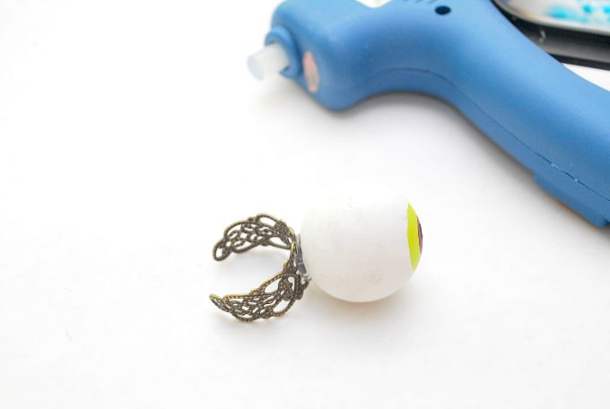 Gluing bead to ring base