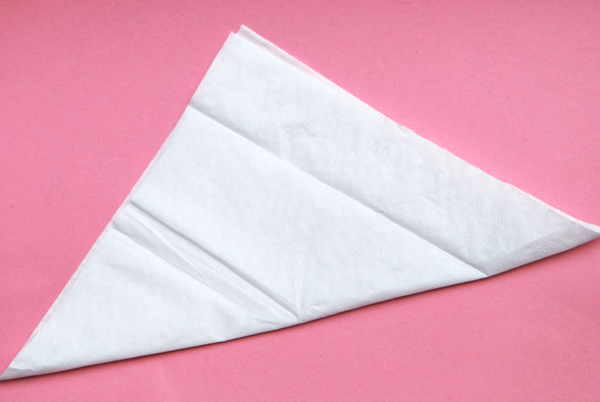 How to fold the tissue