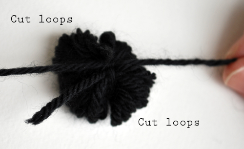 Pom Pom Necklace_06