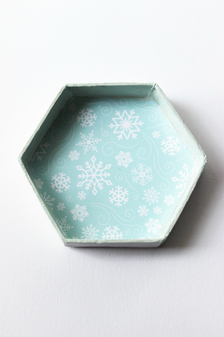 Snowman-Shadow-Ornament-Artzy-Creations-1