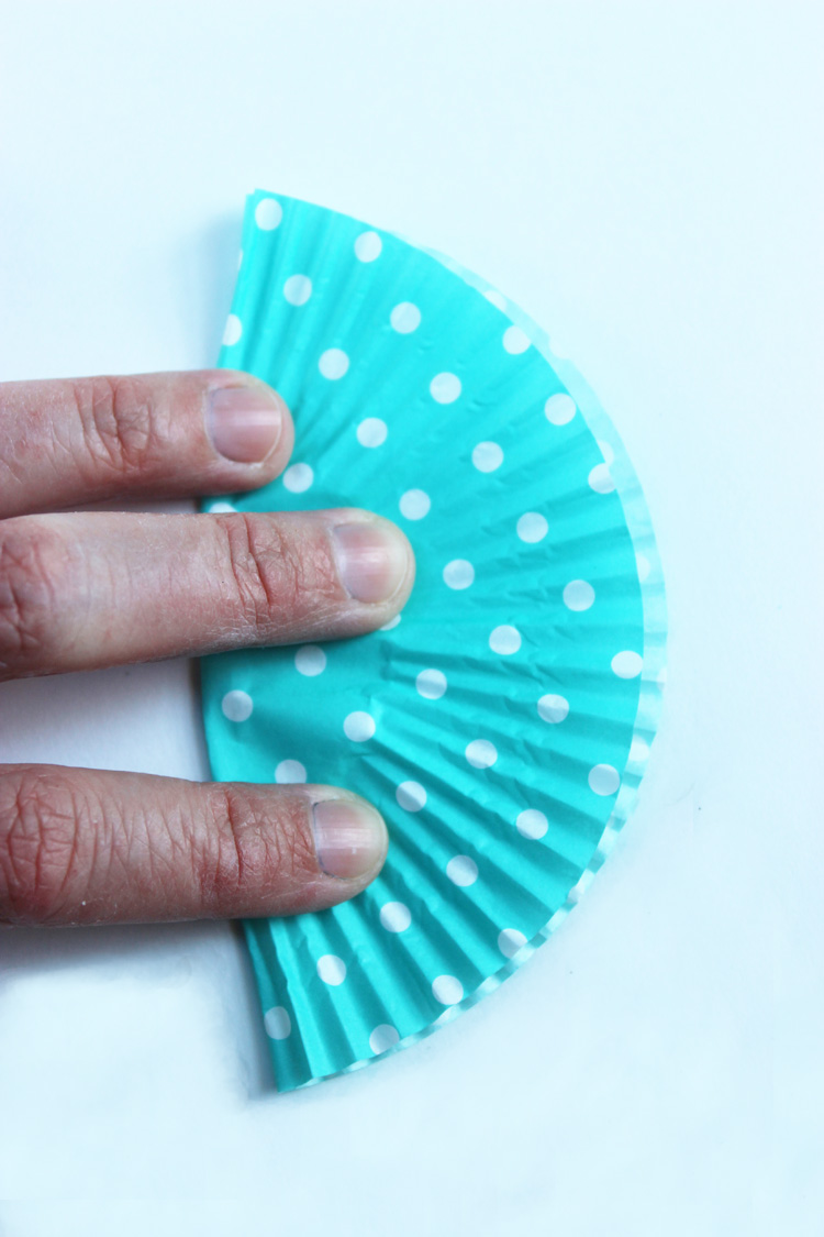 Spring-Cupcake-Liner-Wreath-Artzy Creations 2