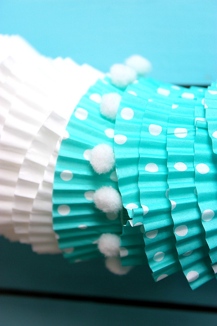 Spring-Cupcake-Liner-Wreath-Artzy Creations 5