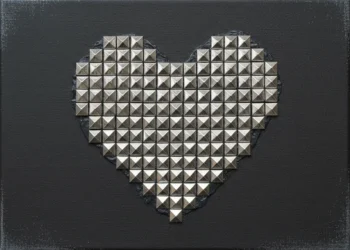 Studded Heart Canvas Art Ideas